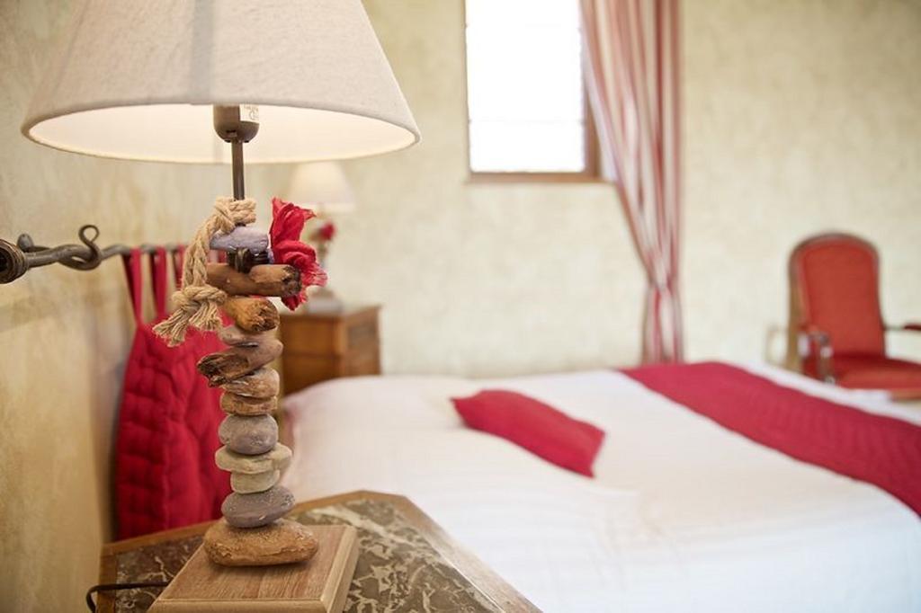 La Grange De Boulaines Bed & Breakfast Meru Room photo